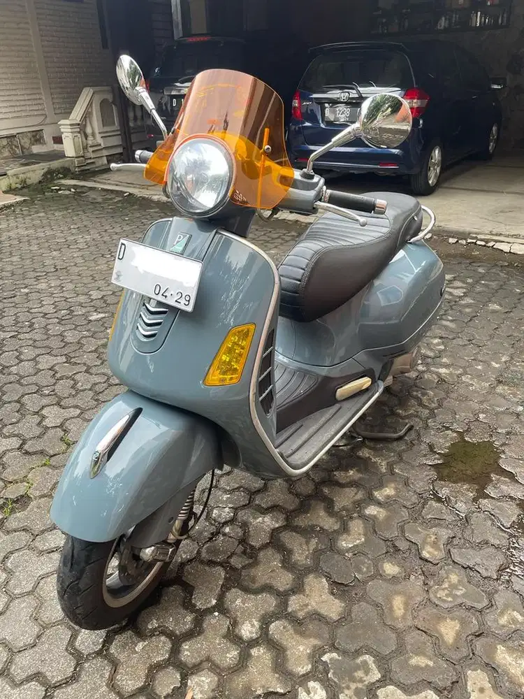 Piaggio Vespa GTS 150 2014