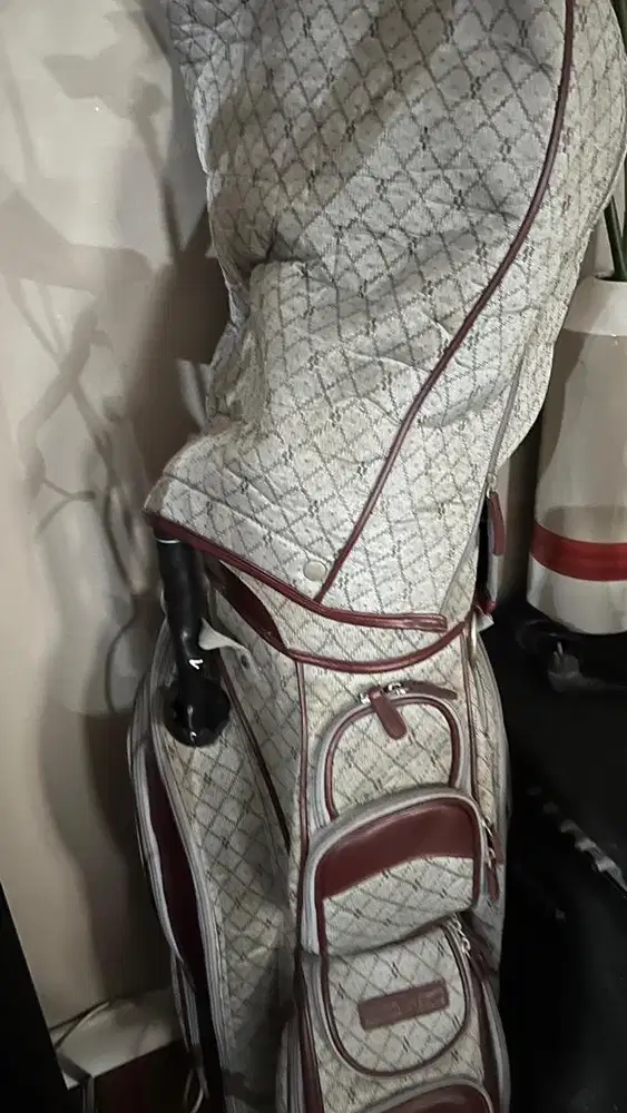 Stik golf dan tas golf nya 1 set