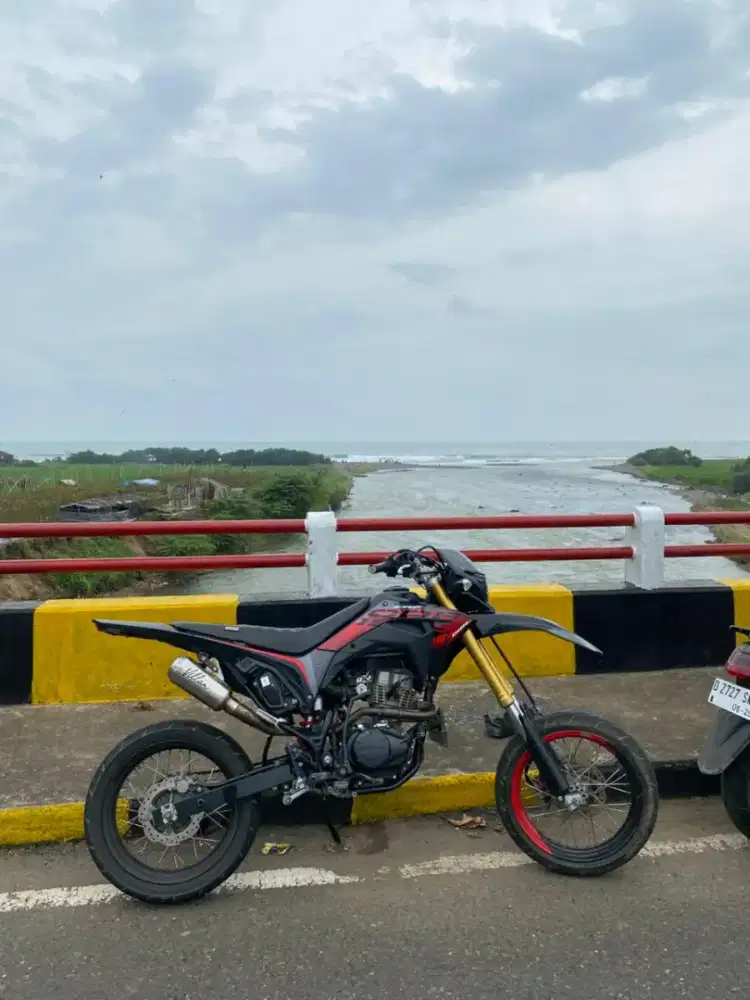 HONDA CRF 150L 2023