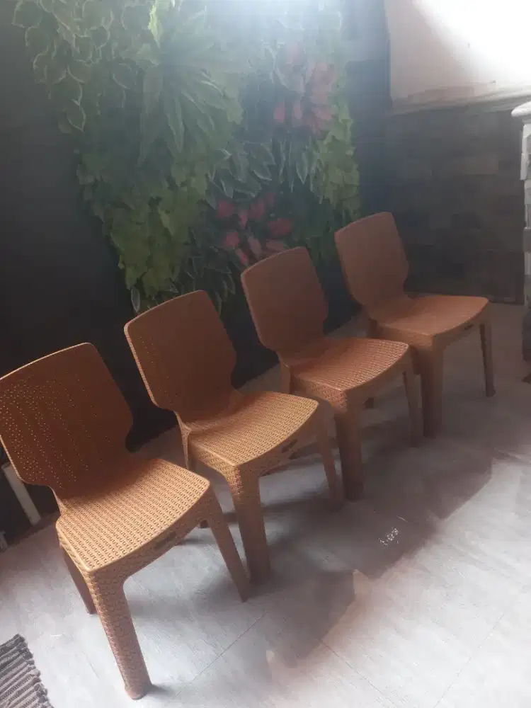 Kursi Rotan Plastik Napolly