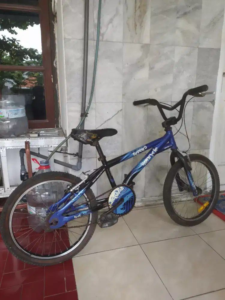 BMX Wymcycle Siap Pake
Hand Grip, Kampas & Kabel Rem Baru,
Ban Tebal