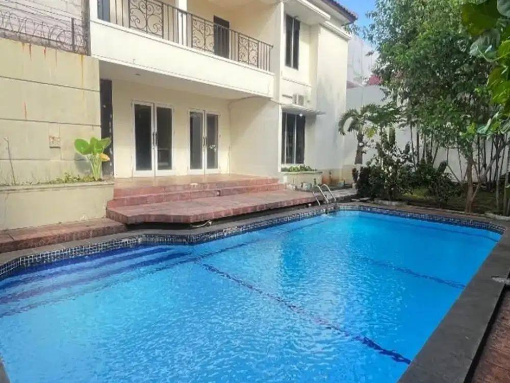 Rumah Bagus Siap Huni area Kemang Jakarta Selatan