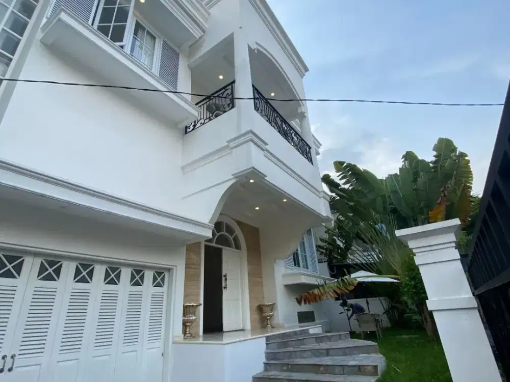 Rumah Mewah di Kawasan Elite Pondok Indah Layout Luas & Elegan