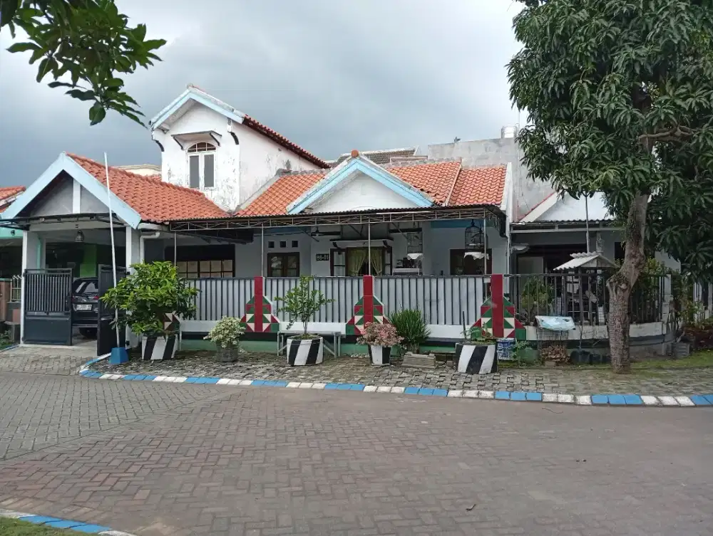 RUMAH DI JUAL DI PURI SURYA JAYA PARIS B