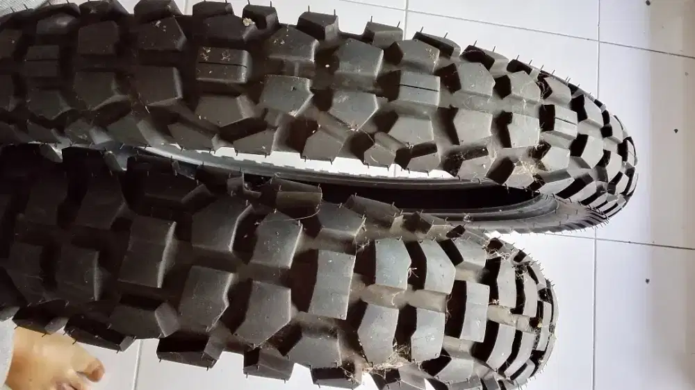 Dijual Ban Dual Porpose DUNLOP D605