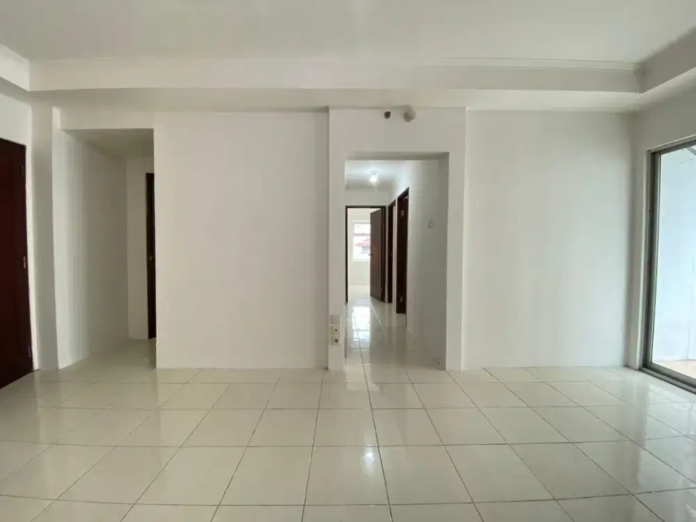 Disewakan 3 kamar Unfurnish di Apartemen Mediterania Garden 2