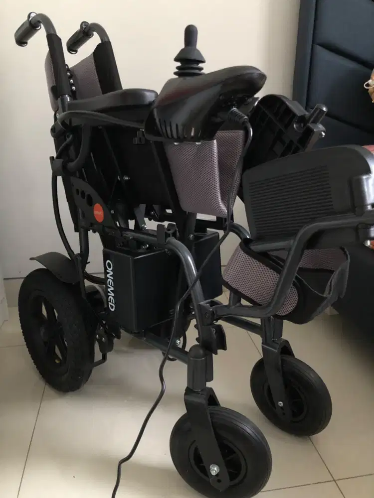 Kursi Roda Electric Onemed Lipat Mint Baru