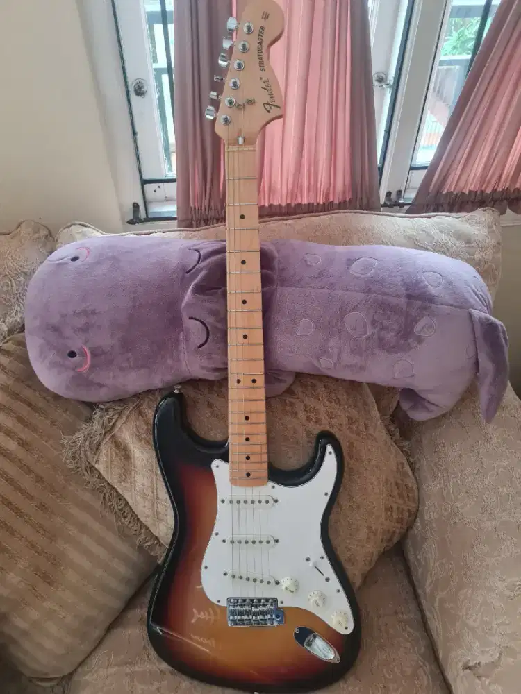 Fender ST72 JAPAN Authentic Stratocaster