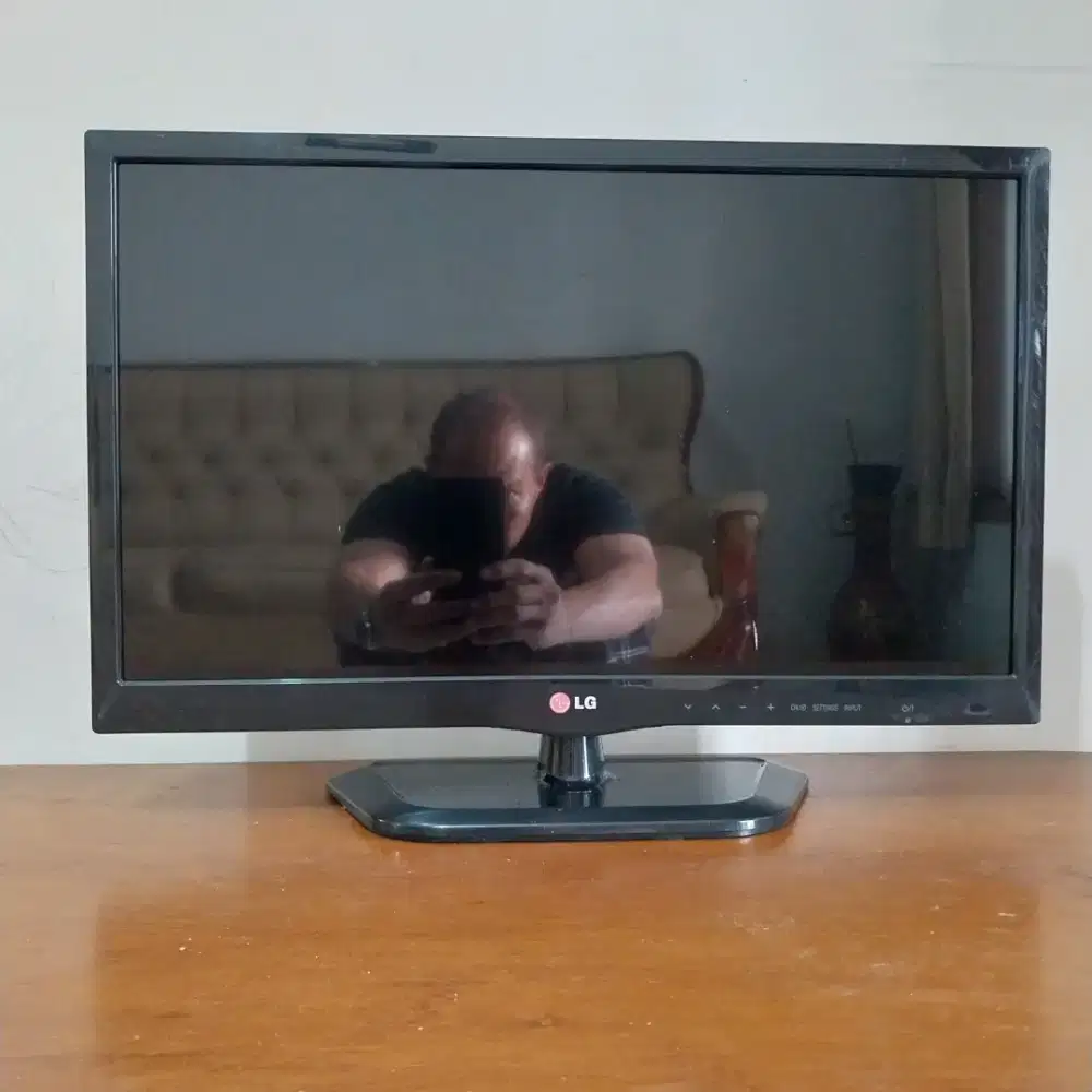 JUAL TV LED LG 22 INCH