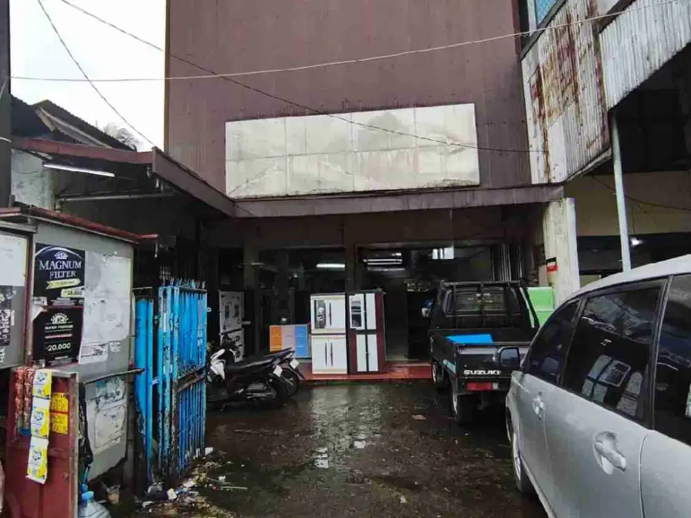 Dijual Ruko 3 Lantai Di Jalan Mayor Oking Depan Pasar Cibinong