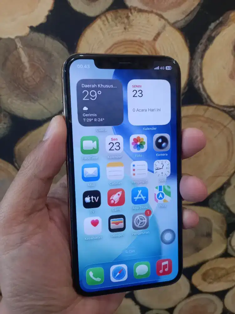 IPhone 11 Pro 256Gb Ex Inter Fullset ada minus