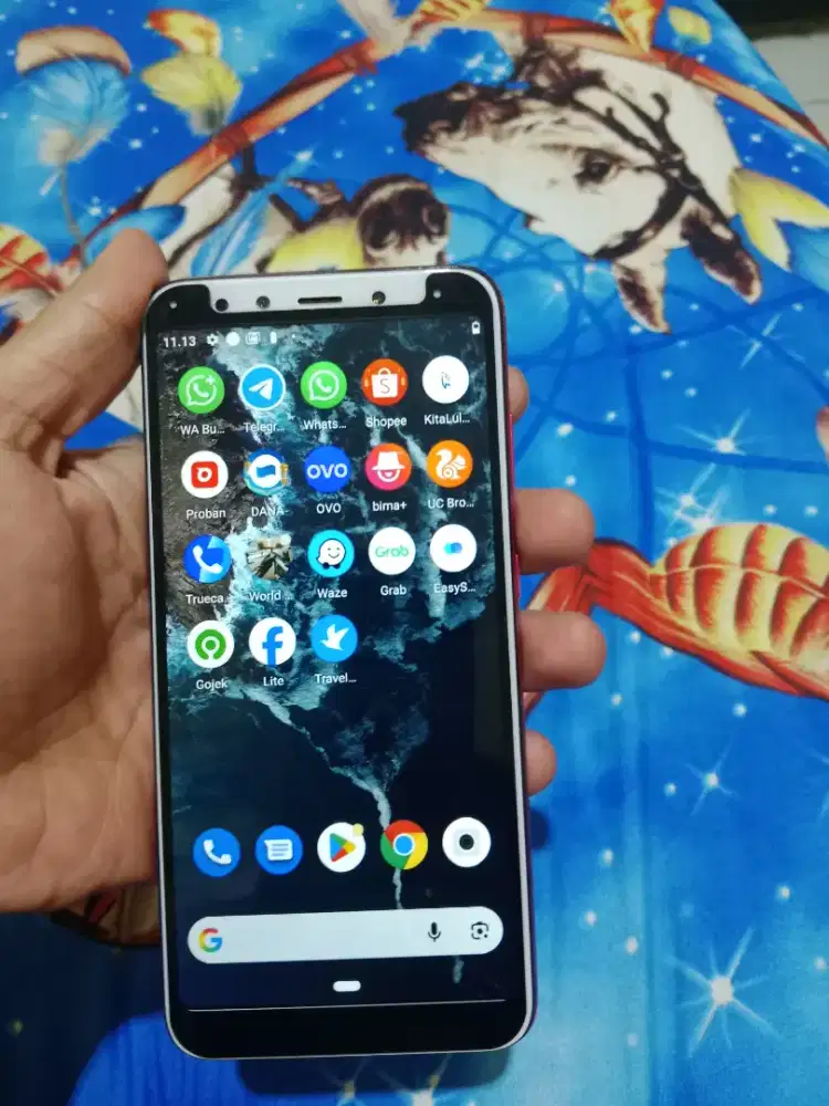 Dijual Hp Xiomi MI A2 Second kondisi mulus pemakaian pribadi.