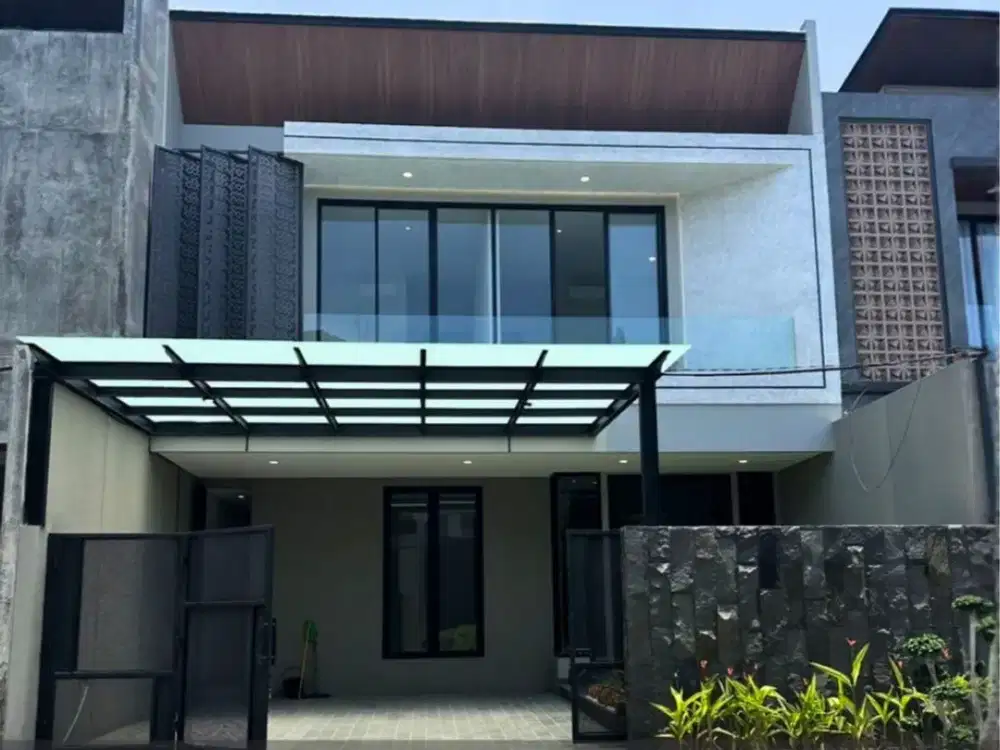 NEW GRESS RUMAH ARAYA SBY TIMUR 2 Lantai Hadap Utara FREE AC