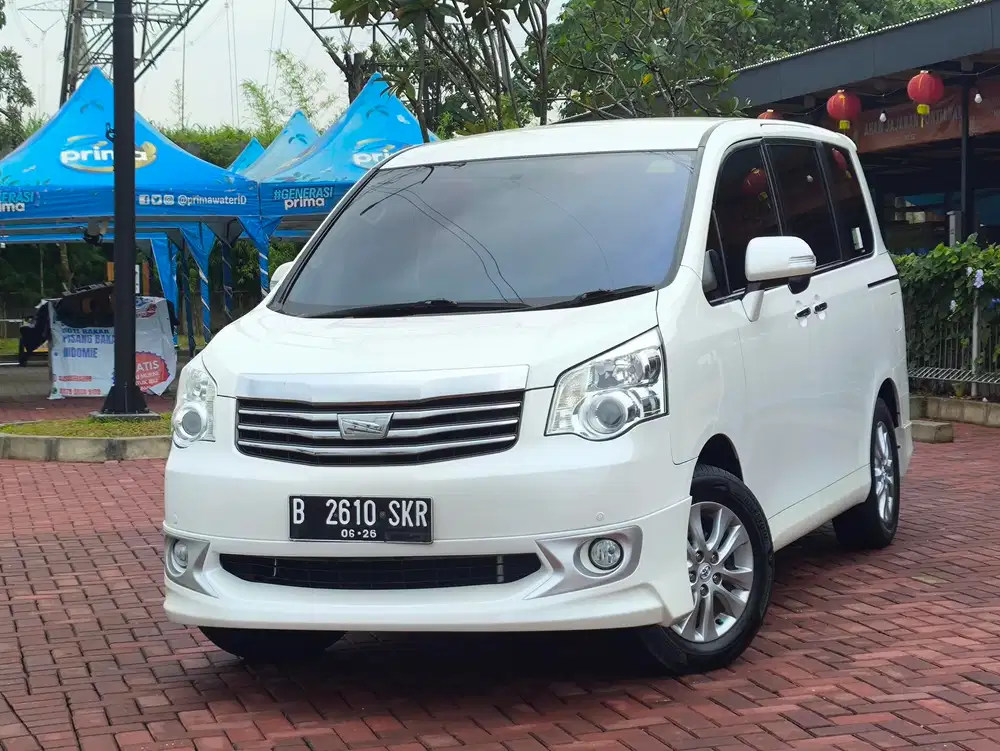 TDP 30juta ,Toyota Nav1 V limited 2016 Bensin