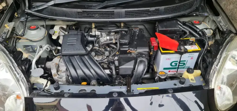 Nissan March 1.2 L AT 2013