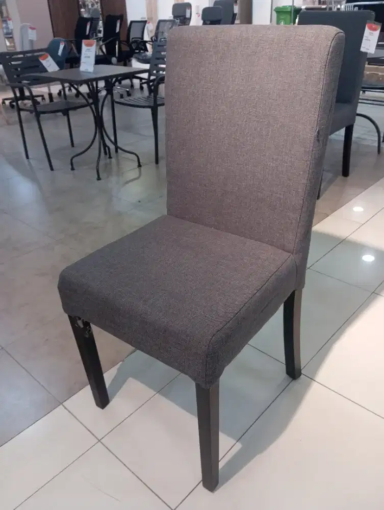 Kursi makan Bakkelie