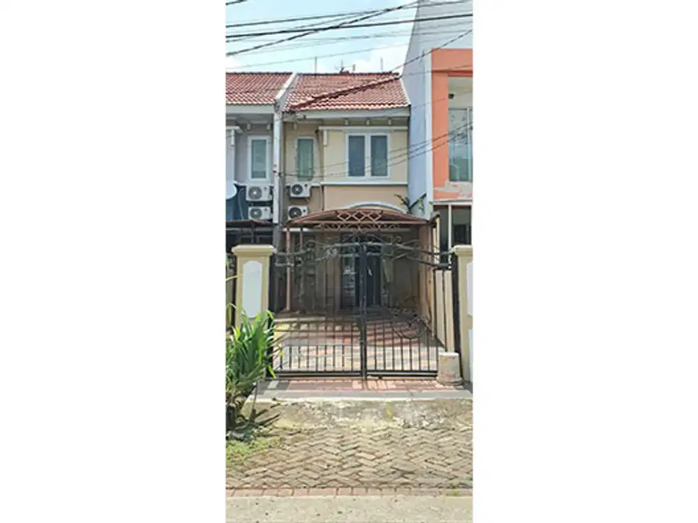 Rumah Gading Arcadia, Kelapa Gading. Bukan rumah baru. Siap huni