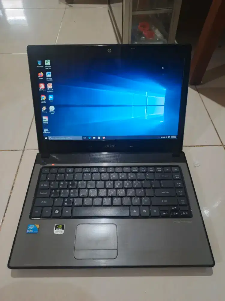 Laptop Acer Intel Core i3 Ram 8gb ssd 128gb wind 10 siap pake ktk mnus