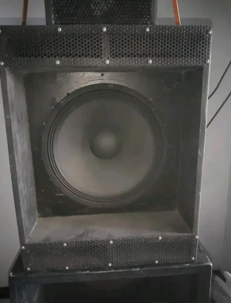 Box speaker 15in komplit speaker tinggal colok