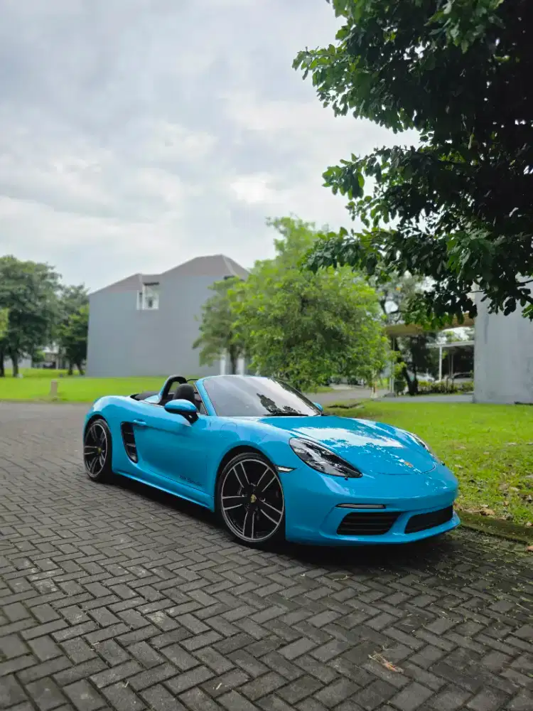JUAL CASH MIAMI BLUE BOXSTER 718 2020