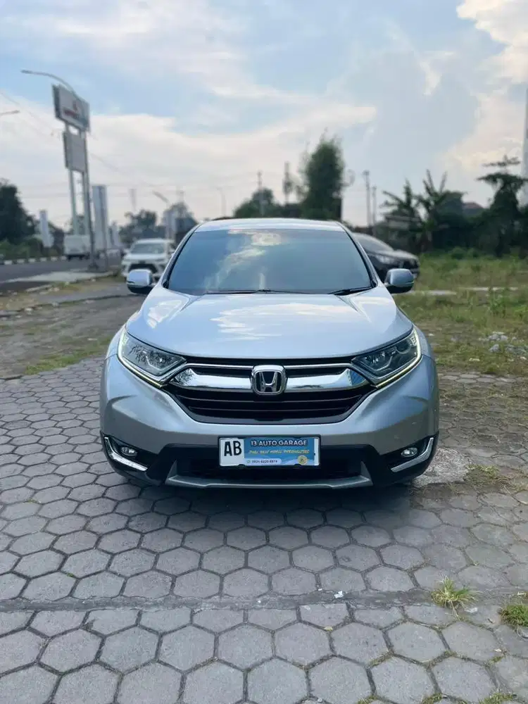 Honda CRV Turbo 1.5 2017 Automatic Matik 7 seater non prestige sunroof