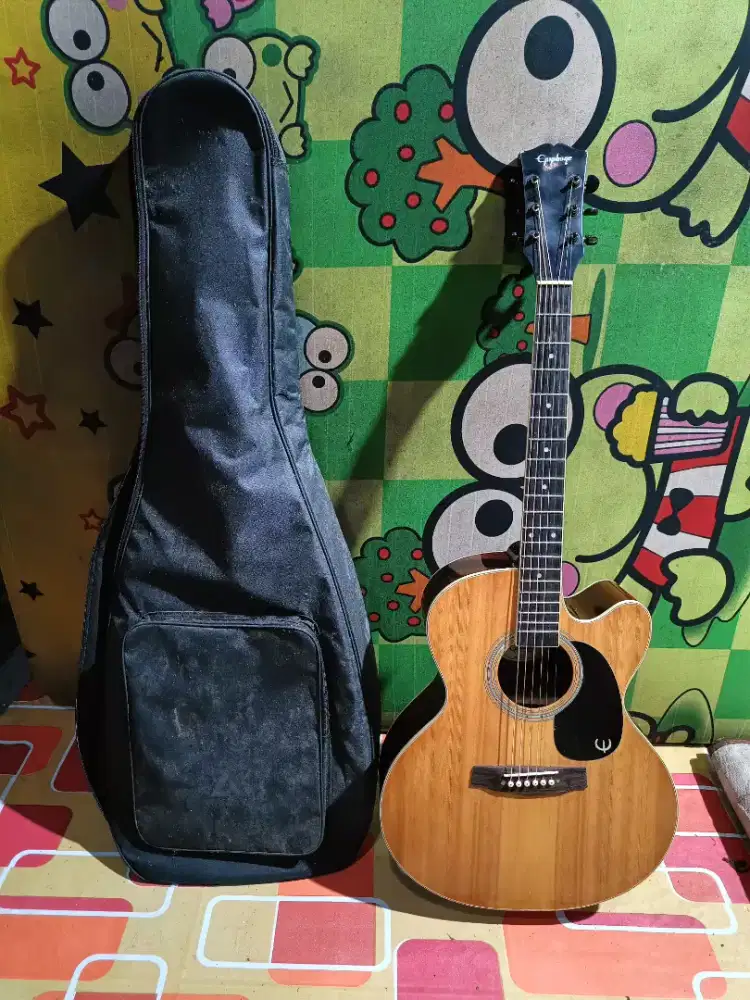 Gitar akustik elektrik epiphone