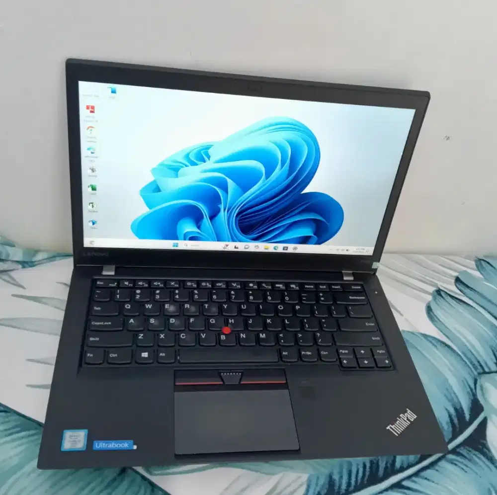 Lenovo Thinkpad T460s Intel core i7/ Ram 20gb/ SSD 256gb Siap kerja