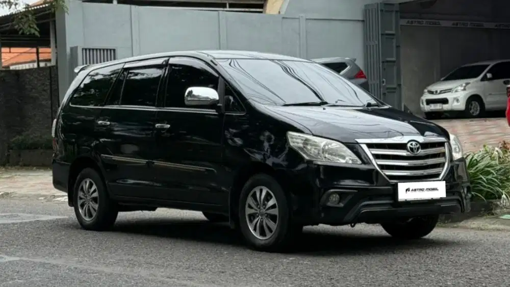 INNOVA G 2015 / 2014 Matic Bagus Murah Kredit Bekas Surabaya Istimewa