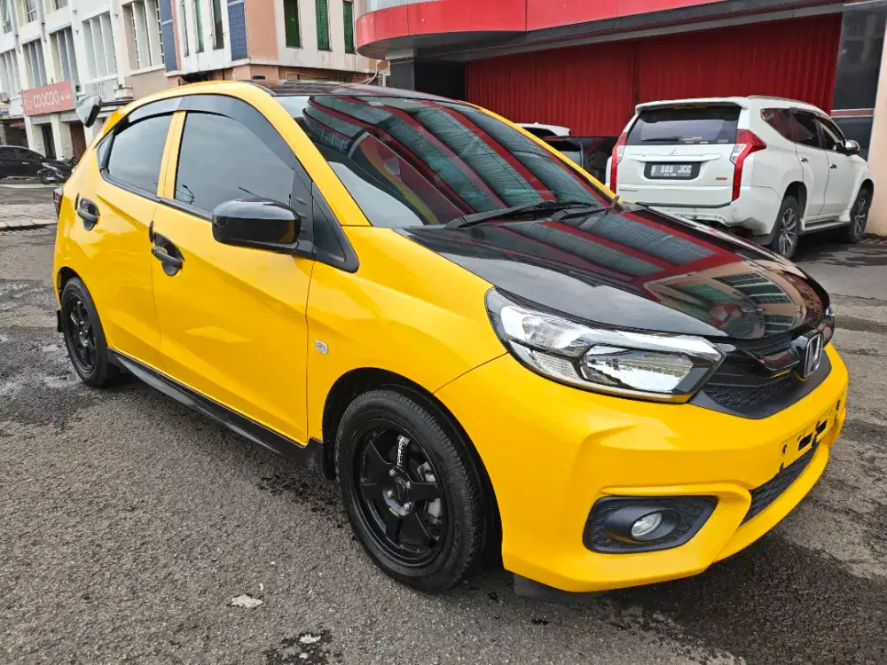 BRIO SATYA 1.2 E 2023 URBANITE Honda Brio E CVT Matic