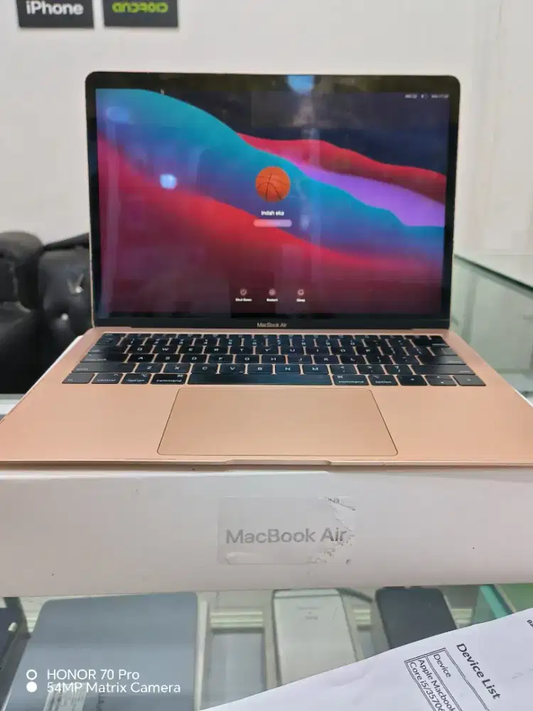 Apple MacBook Air retina 13 inch 2018