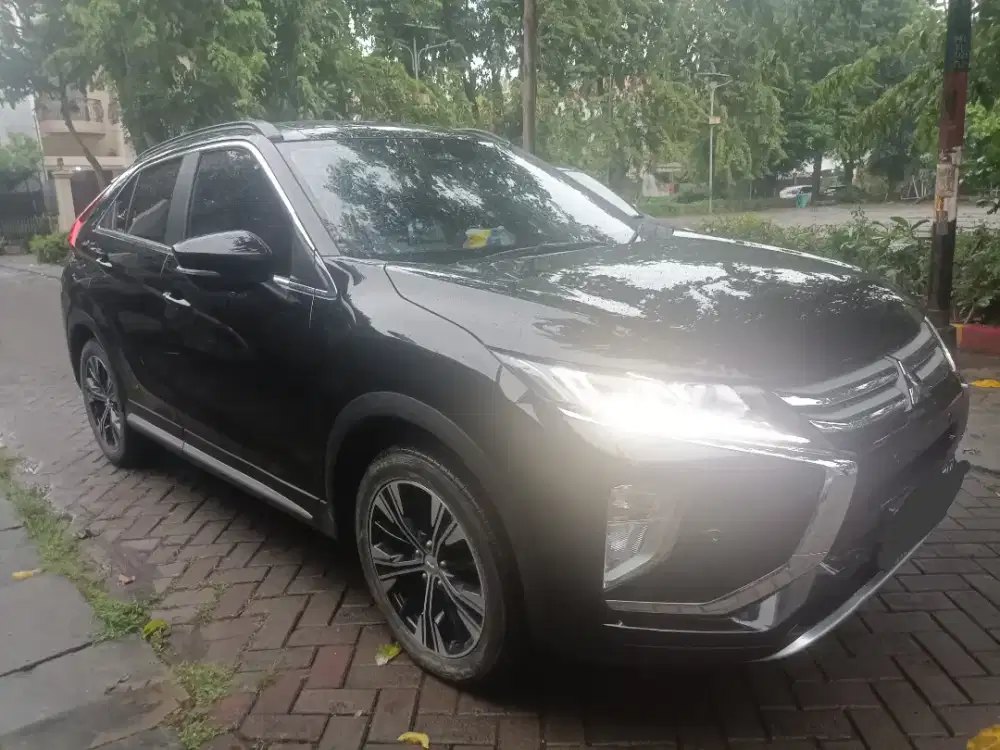 Low Km! Eclipse Cross Ultimate 2020 (H) Semarang Pajero Xpander Hitam