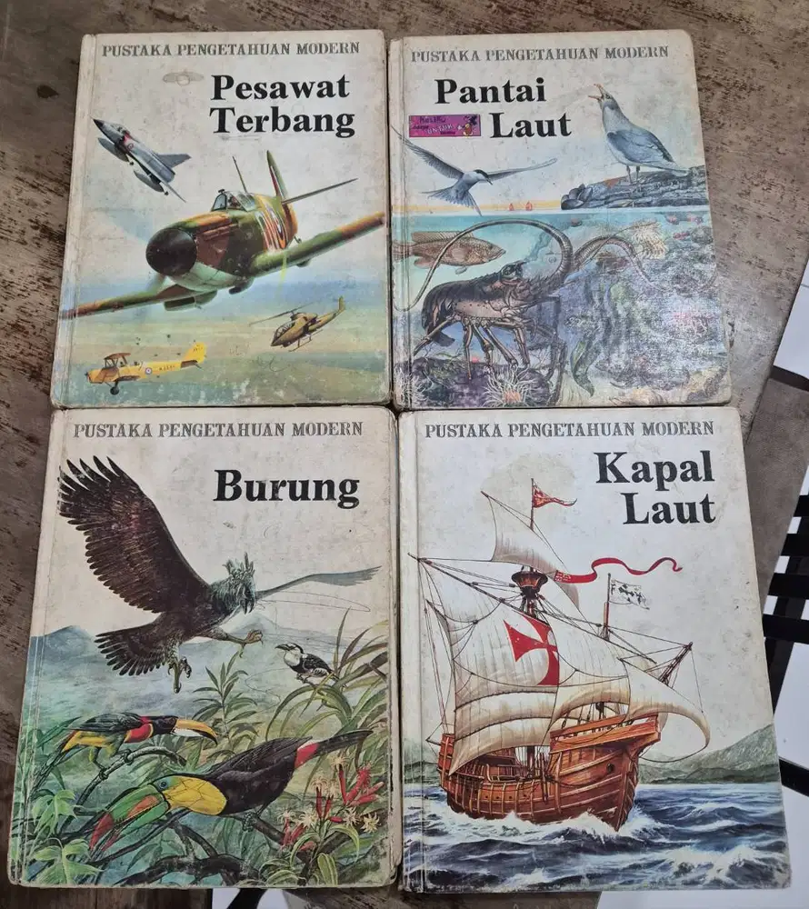 Buku ensiklopedia Pustaka Pengetahuan Modern