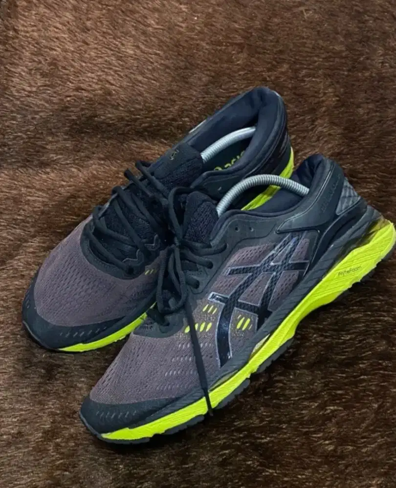 Sepatu Asics Gel Kayano 24 (Running Shoes).