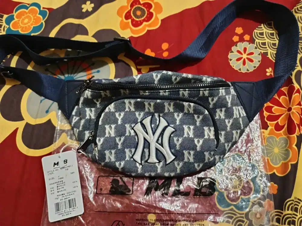 CLEARANCE SALE!! MLB Monogram Navy Waist Bag