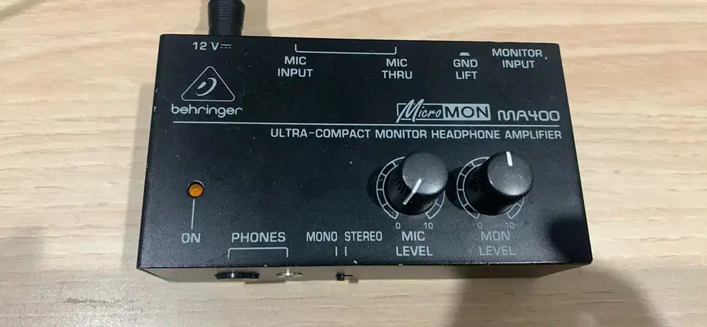 Behringer MicroMon