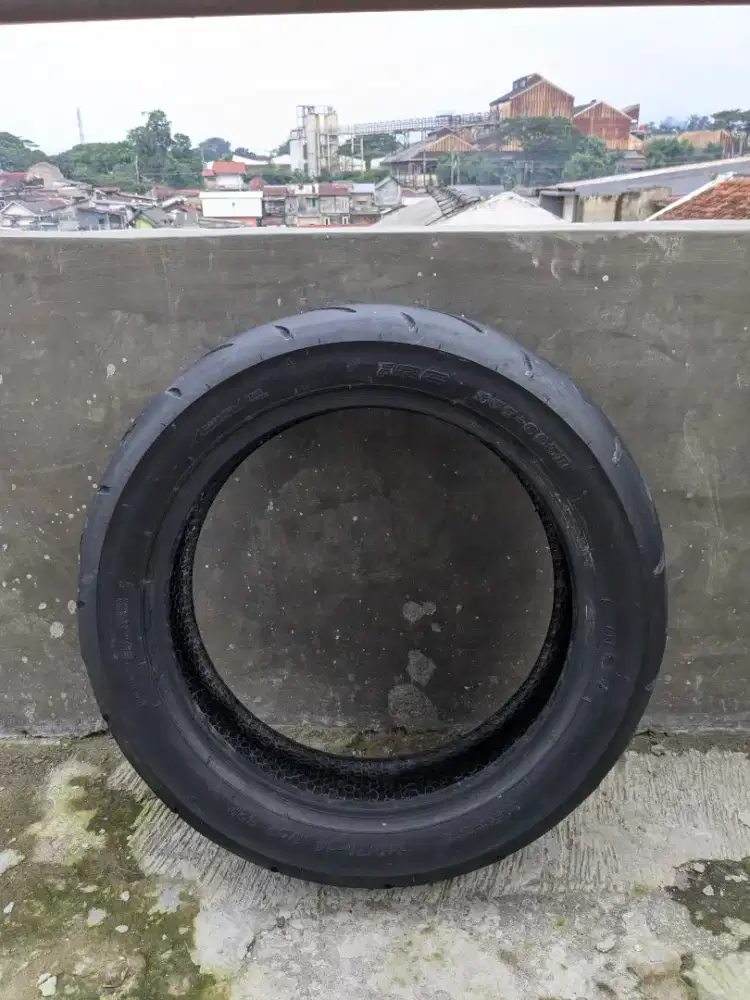 Ban IRC 140x70 Ring 14 ex AEROX 155 likenew