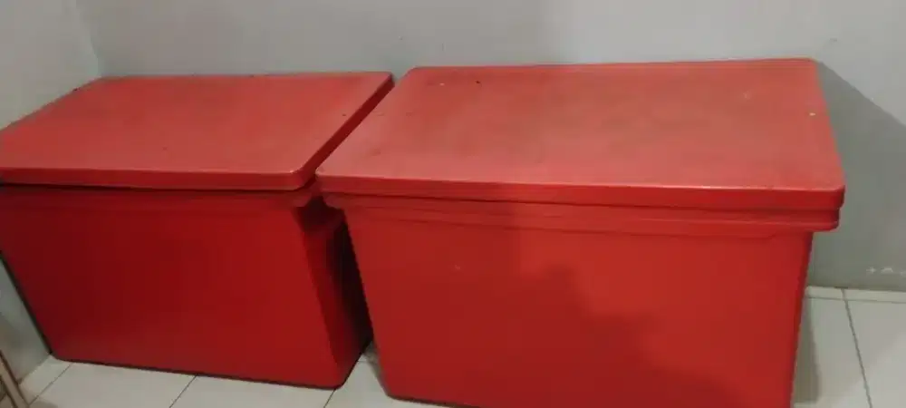 Dijual cooler box ukuran 200 liter