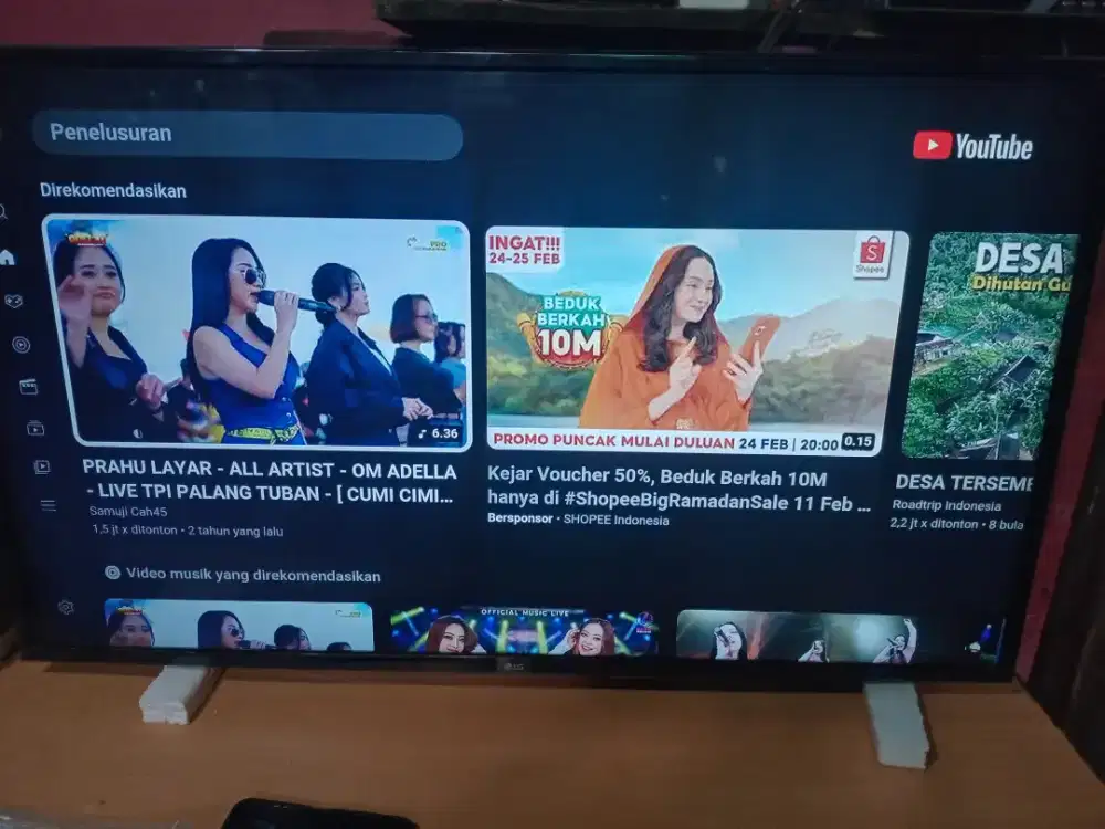 Di jual smart tv LG 49 inch normal siap pakai