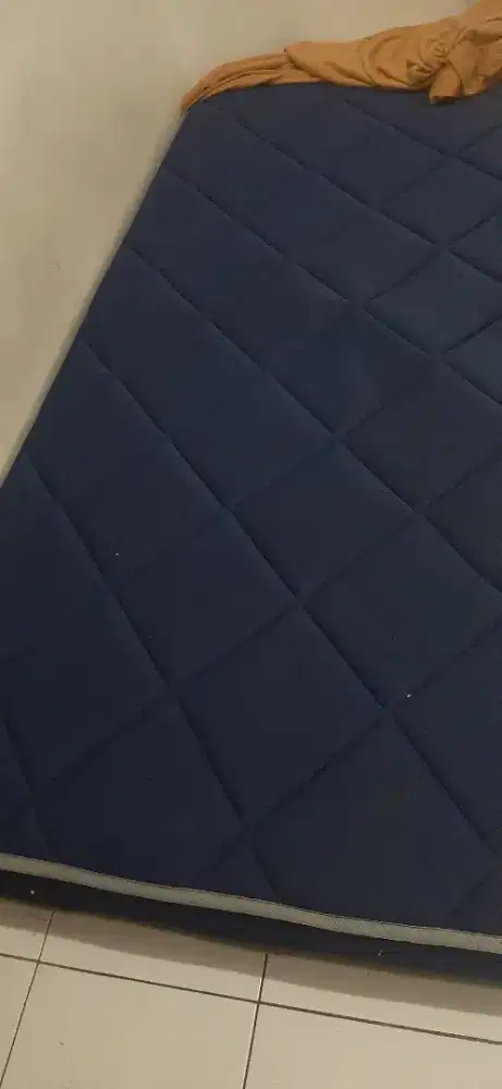 Kasur bekas in the box ukuran 100 x 200 ketebalan 15-18 cm