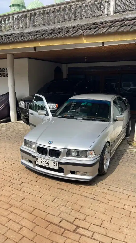 BMW 330i E36 1997