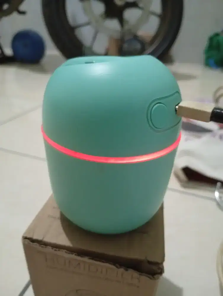 HUMIDIFIER / DIFUSER + ESENSIAL OIL (Lavender)