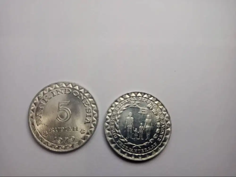 Uang Rp 5 edisi tahun 1979 (uang kuno)