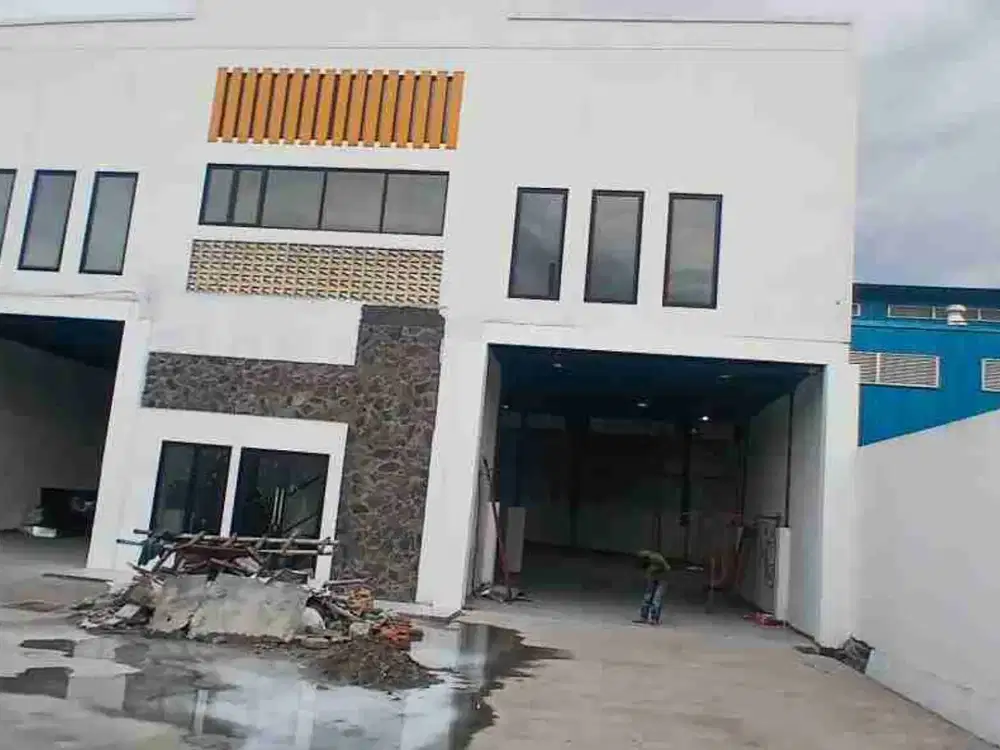 Di jual  dan di sewakan  Gudang  rapih  siap pakai,   di Bantar gebang,  Bekasi.