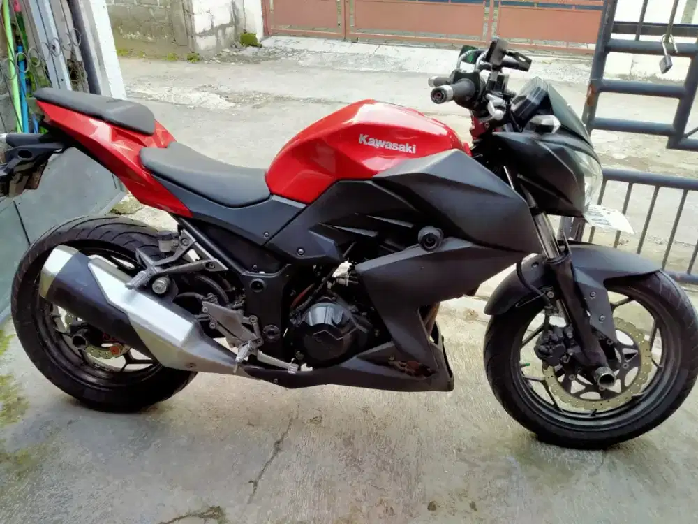 Di jual Kawasaki Z250 old mulus tinggal gass