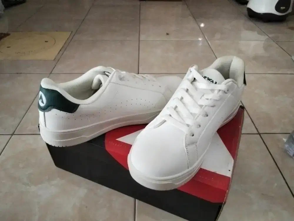 Sepatu Airwalk baru