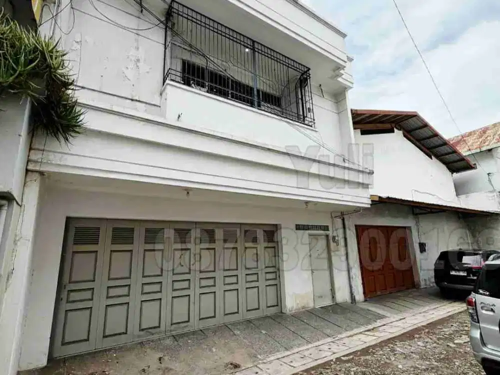 Dijual Cepat Rumah + Gudang Tingkat 2 Lantai Daerah Gabahan, Semarang Tengah