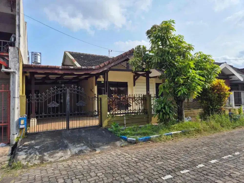 Rumah lokasi Araya Blok Depan dekat Plaza Araya