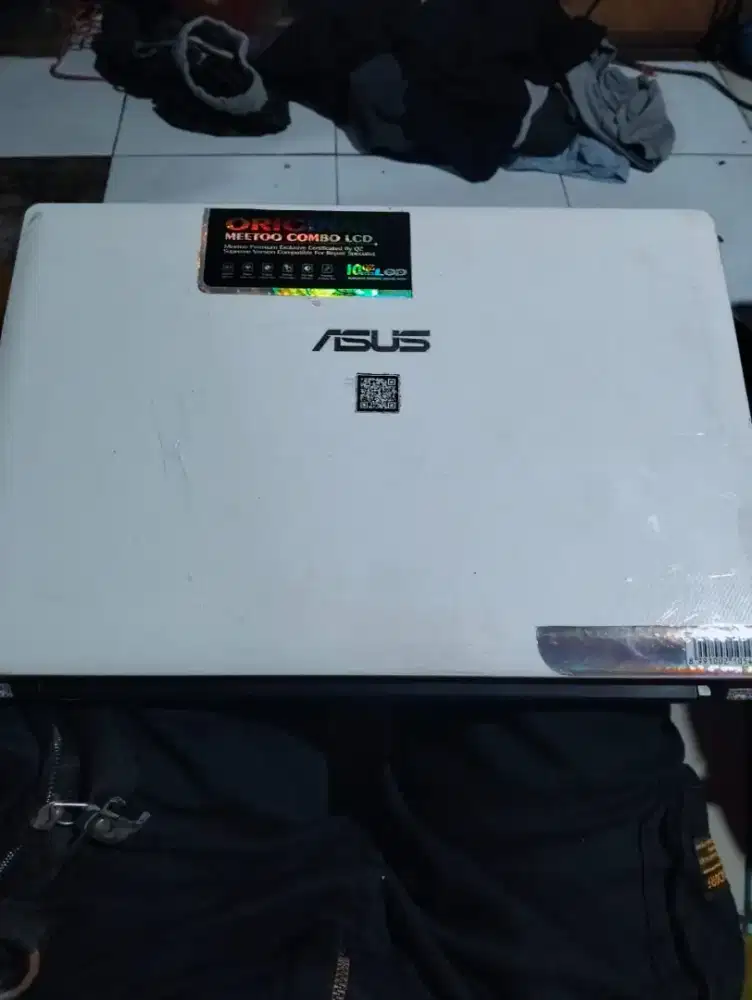 Laptop Asus ITEL