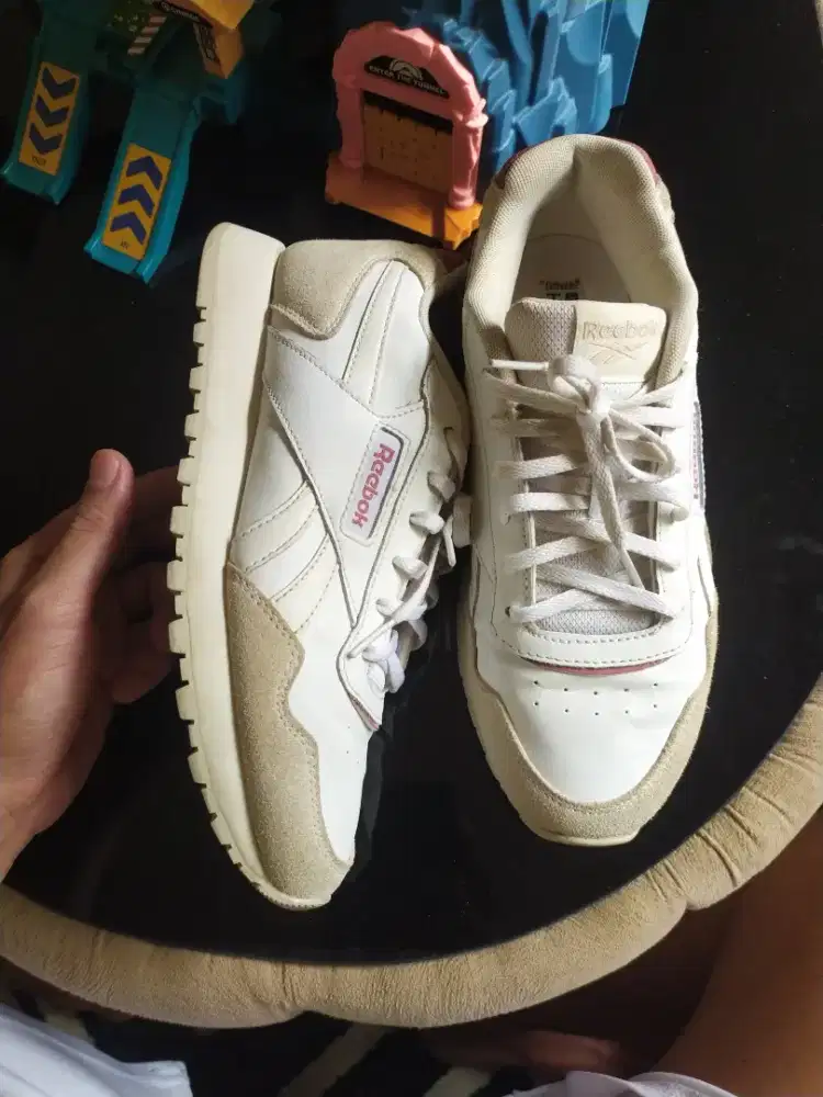 sepatu running lari atau santai reebok original kondisi bagus