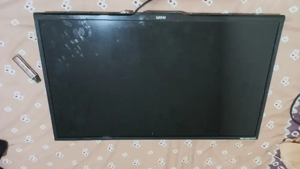 TV Smart Merk Akari 32inch